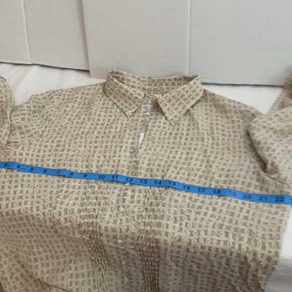 Talbots pure silk Cream Textured Button-Down Shirt size 16 - Picture 12 of 14